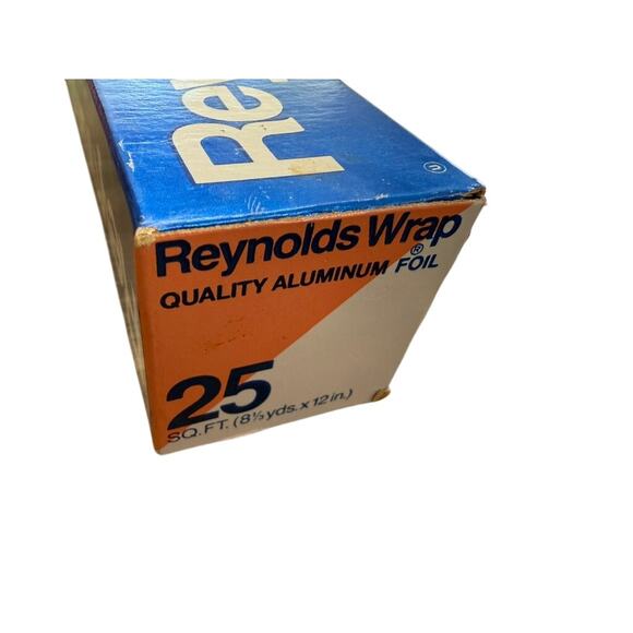 NEW UNOPENED!! "Reynolds Wrap" Vintage 25 Sq. FT - Picture 5 of 6